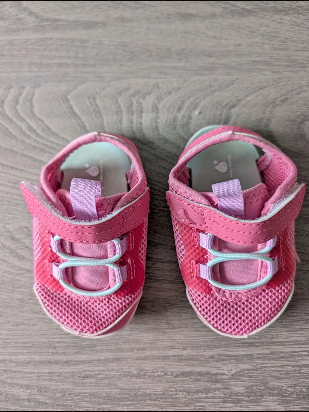 See Kai Run Aven Mini Hot Pink Baby Girls Water Shoes Size 4